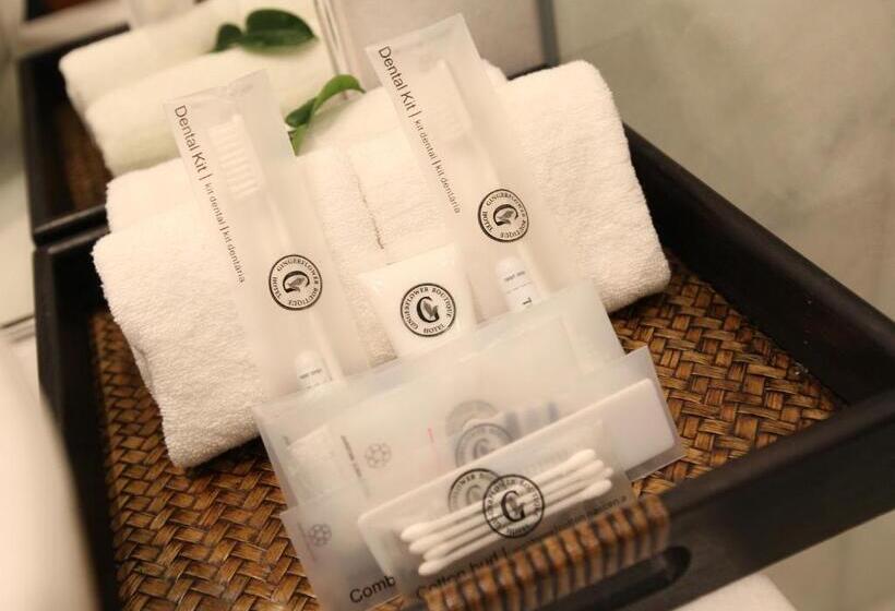 Suite, Gingerflower Boutique