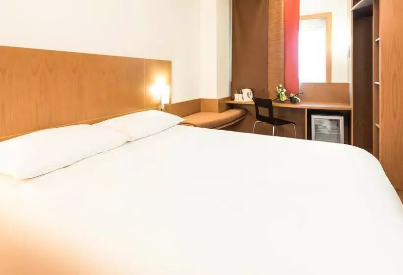 コネクティングルーム（家族用）。, Ibis Fujairah