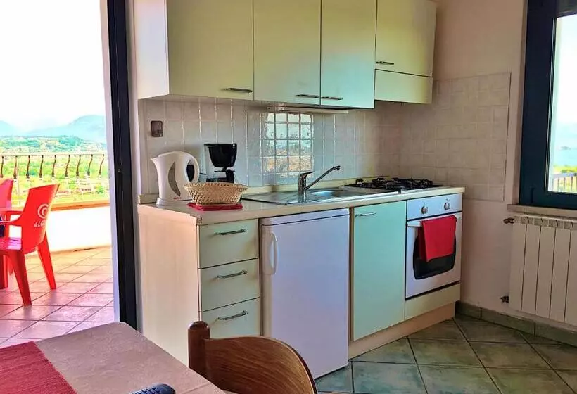 プールの見える１ベッドルームアパートメント, Residence Bellavista