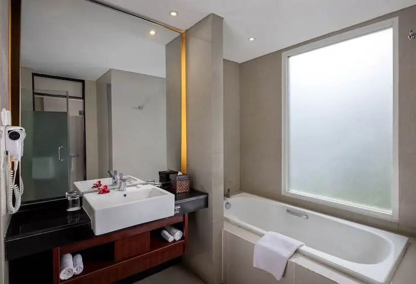 اتاق لوکس, Sanur Resort Watujimbar