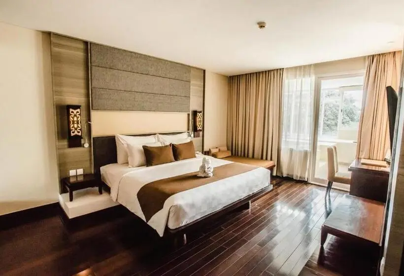 سوییت, Sanur Resort Watujimbar