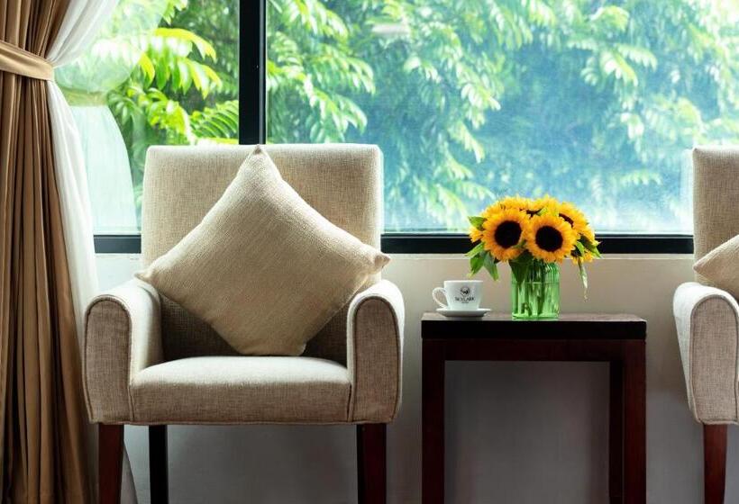 سوییت خانوادگی, Skylark