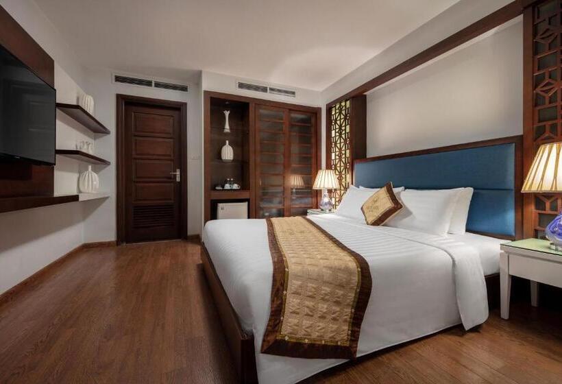 اتاق سوپریور با تخت بزرگ, Skylark