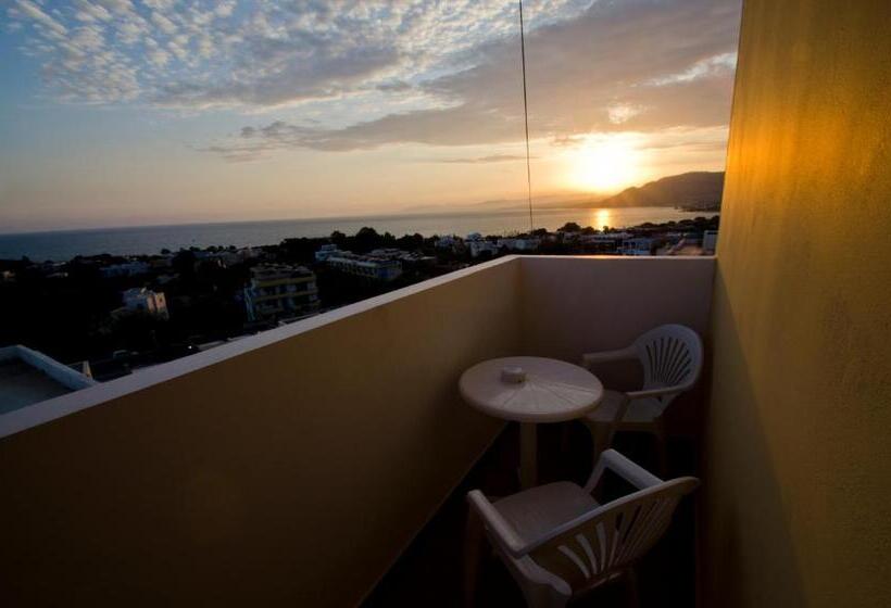 ファミリールーム, Stella