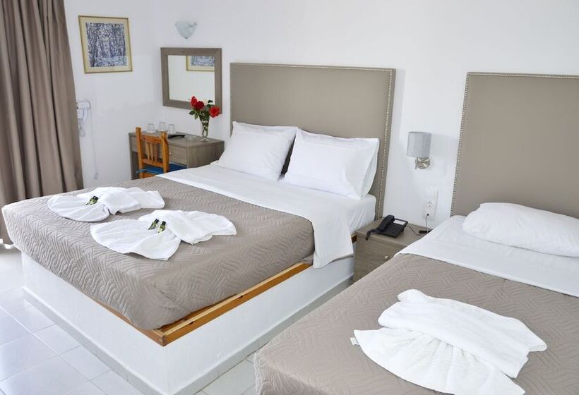 Номер Стандарт Трехместный, Stork