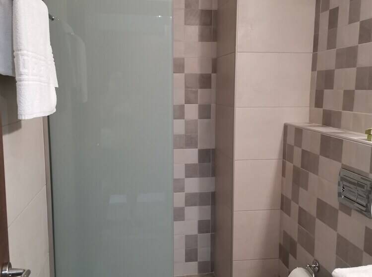 Номер Стандарт, Stork