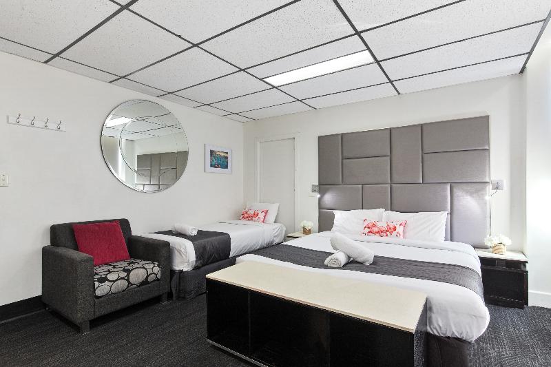 标准间, Cosmo On Bank