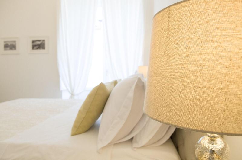 豪华房间, Cosmo On Bank