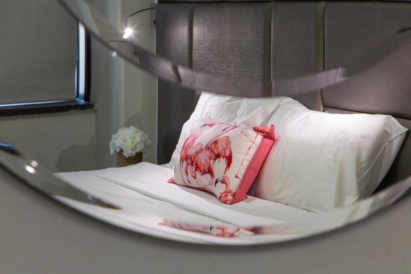 带大床的标准间, Cosmo On Bank