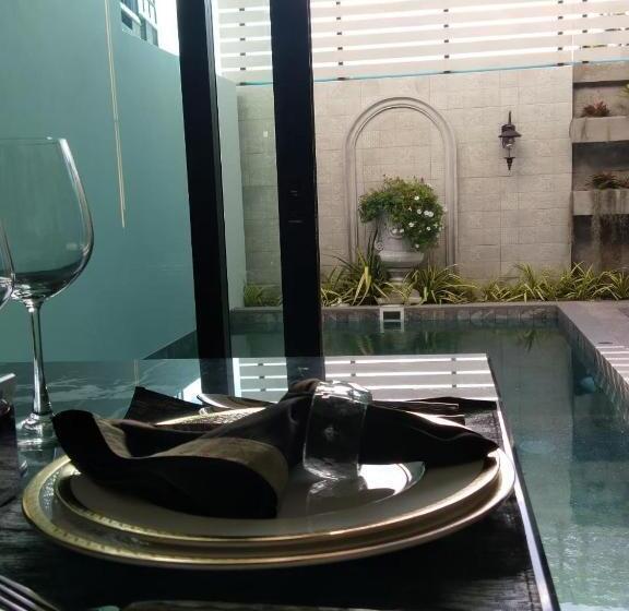 2ベッドルームアパートメント, The Regent Hotel Kamala Beach