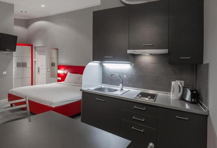 Quarto Superior, Uno Design