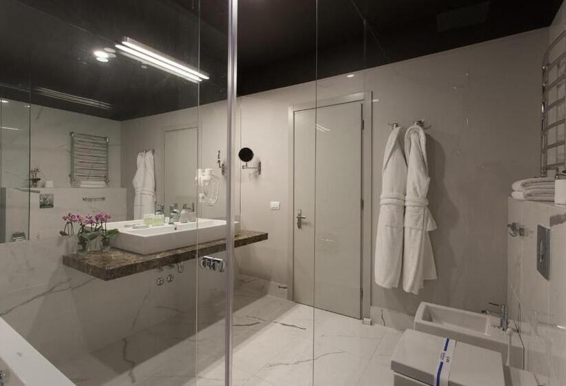 Suíte Deluxe, Uno Design