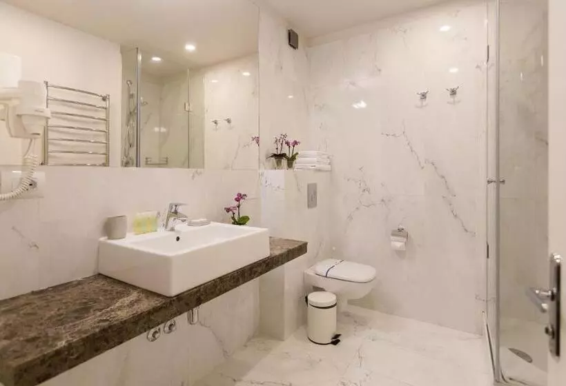 اتاق استاندارد, Uno Design