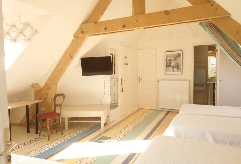 Семейный Номер, La Tonnelle