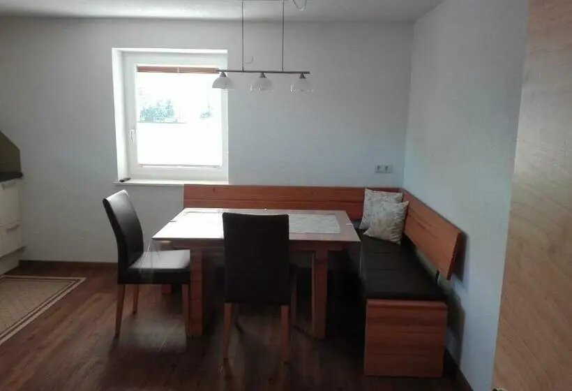 テラスつきの２ベッドルームアパートメント, Ferienwohnung Berghof Pixner