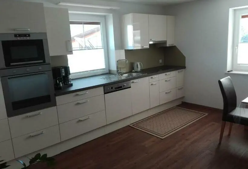 テラスつきの２ベッドルームアパートメント, Ferienwohnung Berghof Pixner