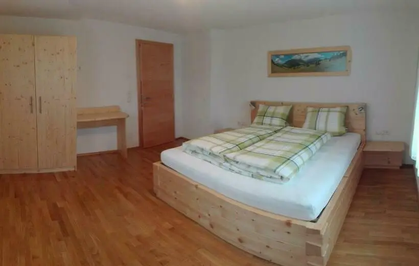 テラスつきの２ベッドルームアパートメント, Ferienwohnung Berghof Pixner