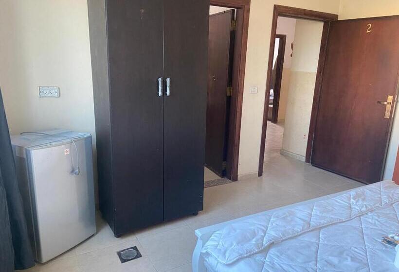 اتاق اکونومی, Jericho Waleed S Hostel