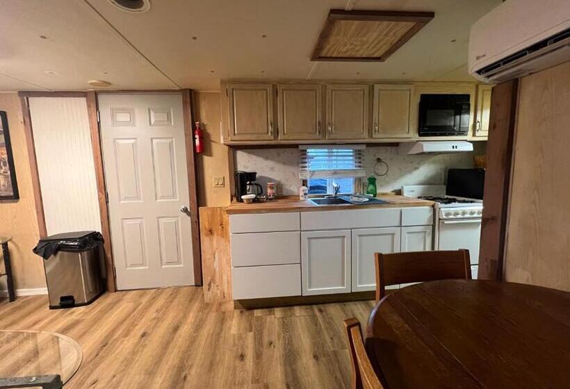 בית, חדר שינה 1, Kozy Haven Log Cabin Rentals