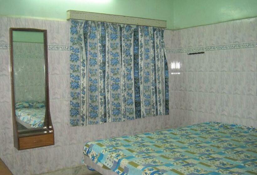 اتاق ساده سه‌ نفره, Ranjana