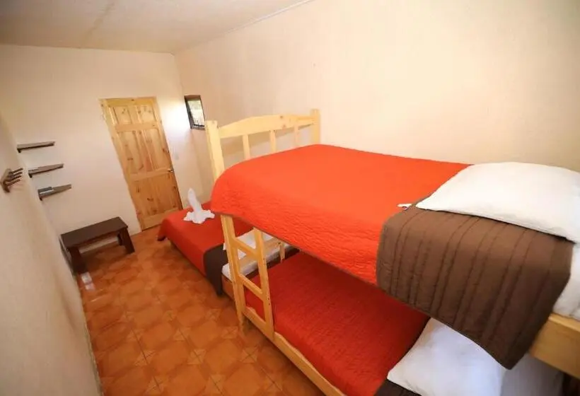 ベーシックトリプルルーム, Maris Bed & Breakfast Monteverde