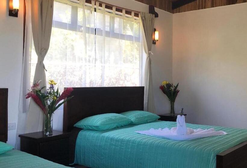 חדר דלוקס לשלושה, Maris Bed & Breakfast Monteverde