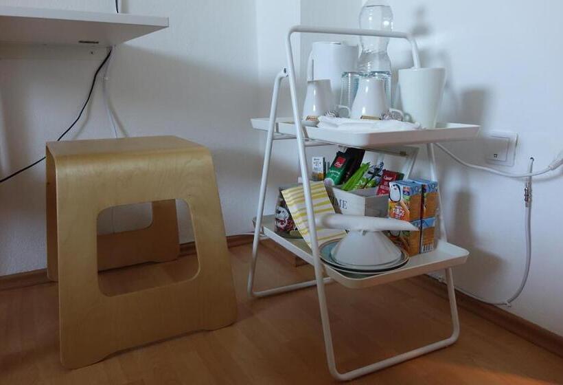 اتاق استاندارد, City Center Blue Sky House