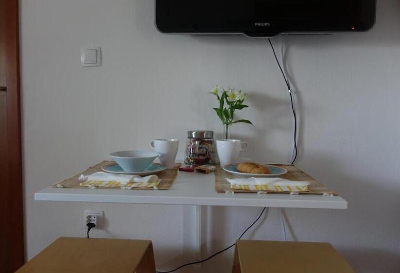 اتاق استاندارد, City Center Blue Sky House