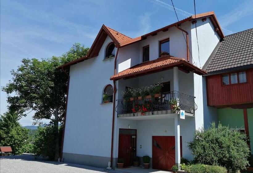 اتاق استاندارد سه نفره, City Center Blue Sky House