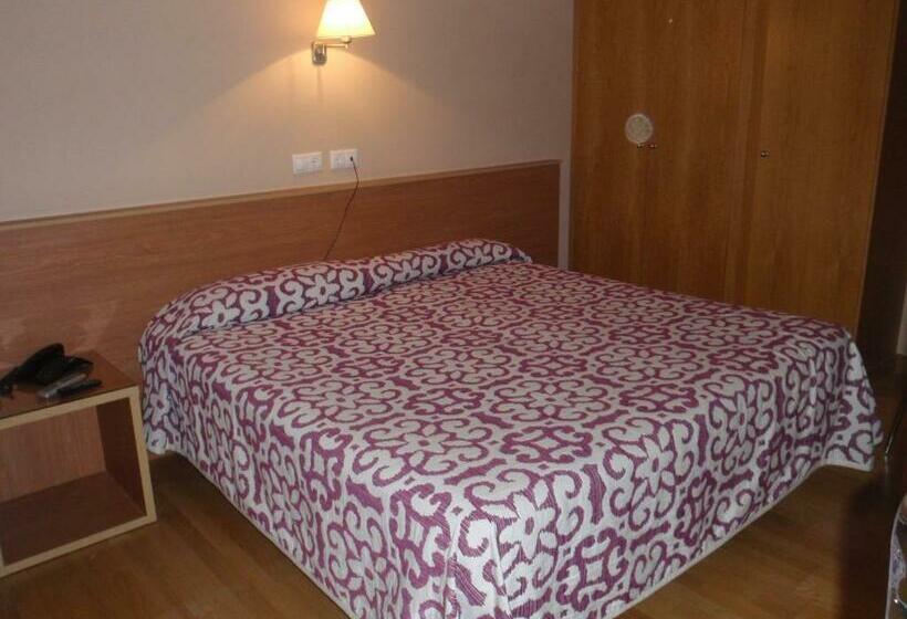 Номер Стандарт, Hostal Cc