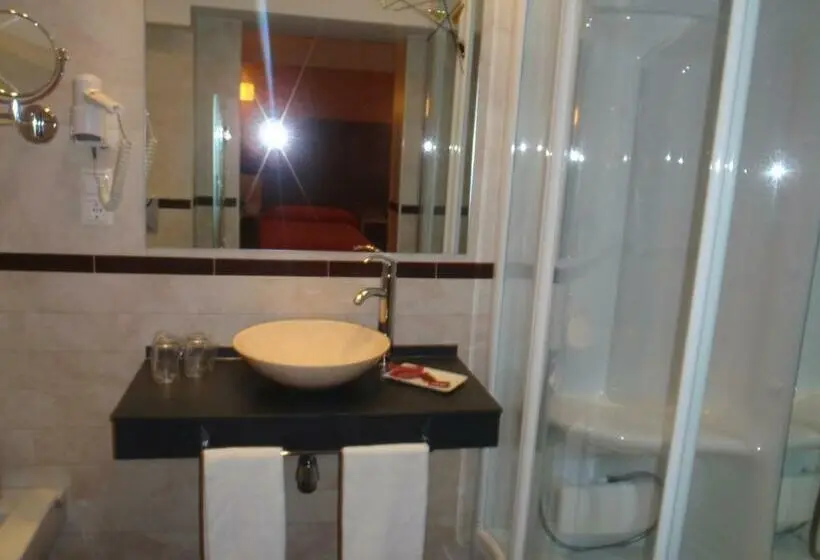 اتاق استاندارد, Hostal Cc