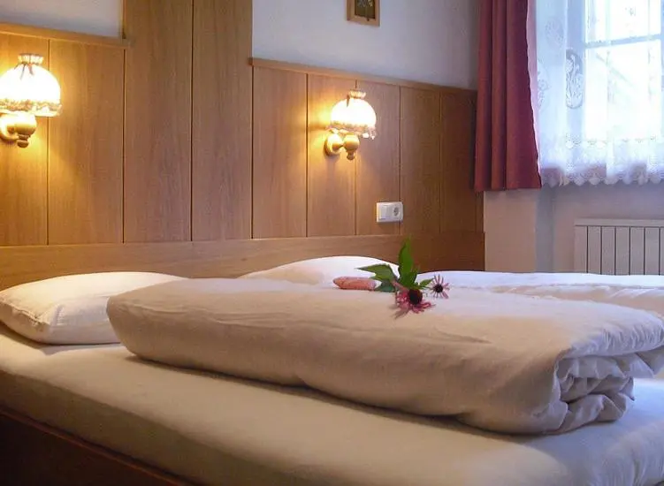 Standard Neljän Hengen Huone, Pension Neuhaushof