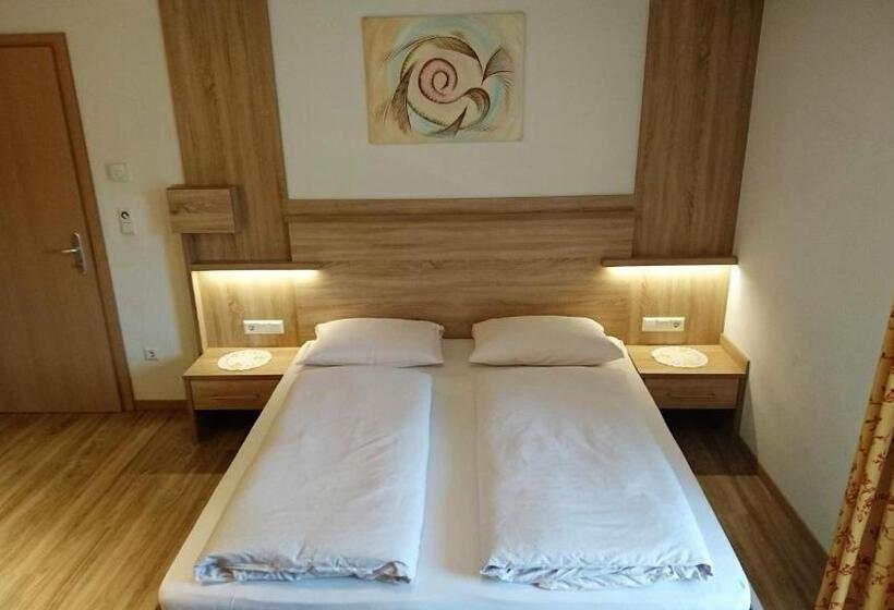 Quarto Estandar, Pension Neuhaushof