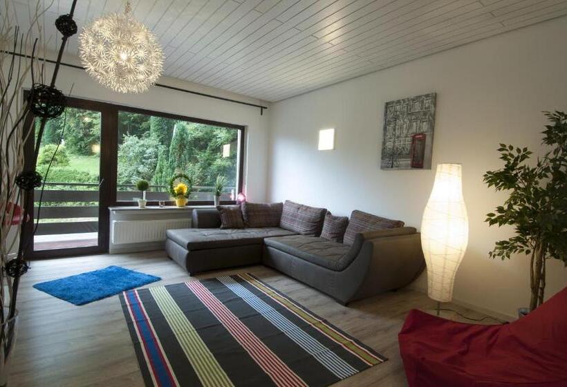 3ベッドルームアパートメント, Pension Werdohl