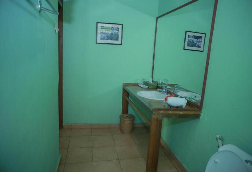 غرفة سوبيريور مطلّة علي الحديقة, Sea World Club Beach Resort & Dive Center