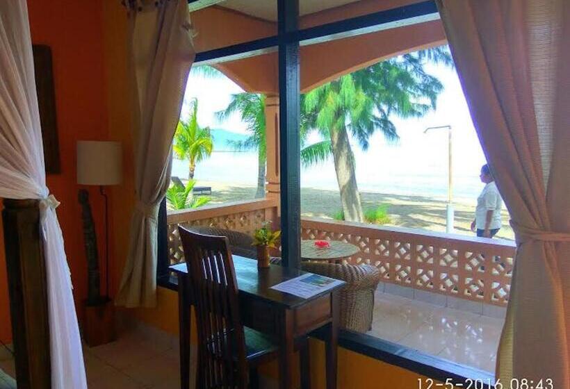 Номер Deluxe Вид на Море, Sea World Club Beach Resort & Dive Center