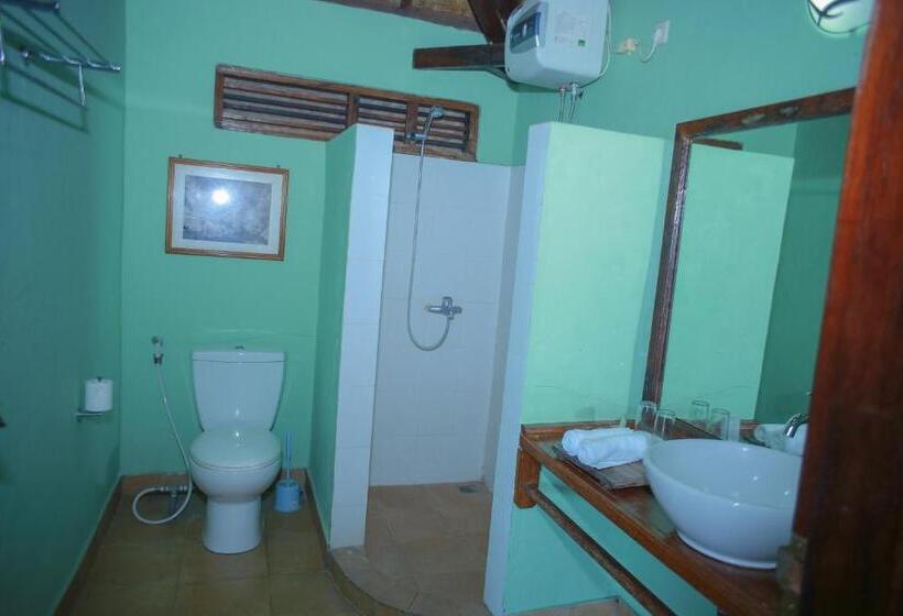 غرفة ديلوكس ذات إطلالة جانبية على البحر, Sea World Club Beach Resort & Dive Center