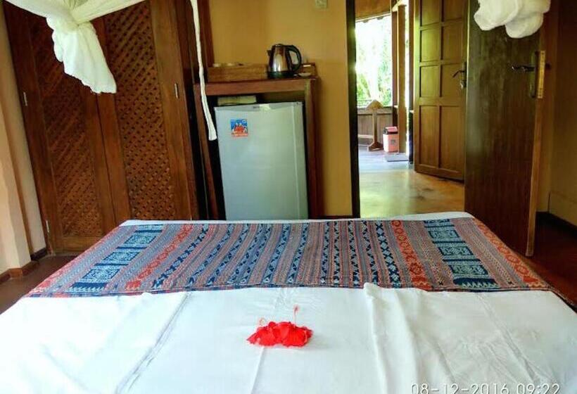 غرفة عائلية مطلّة علي البحر, Sea World Club Beach Resort & Dive Center