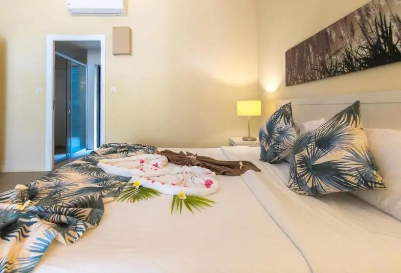 استودیوی استاندارد, Be Cosy Apart