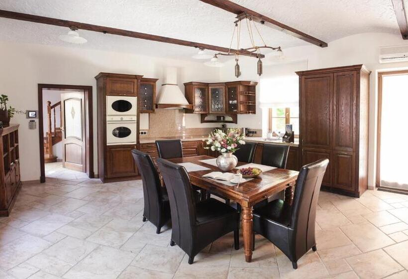 带2个卧室的套房, Grape