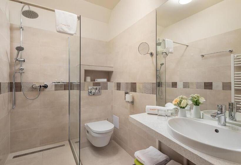 4인용 수피리어 룸, Kehida Termál Resort & Spa