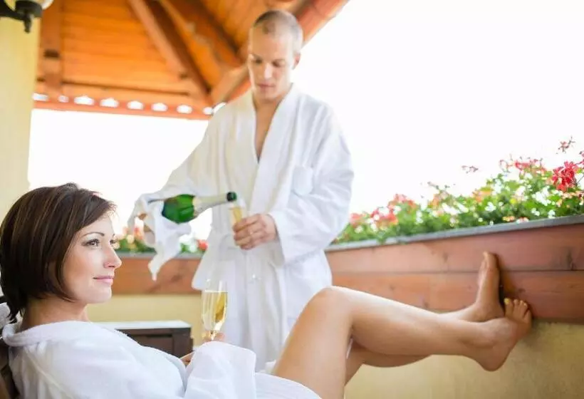バルコニー付きスタンダードルーム, Kehida Termál Resort & Spa