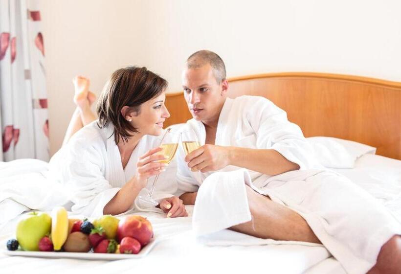 Quarto Standard Teto Inclinado, Kehida Termál Resort & Spa