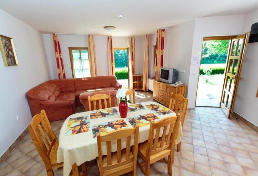 Apartamento 2 Dormitórios, Kehida Termál Resort & Spa