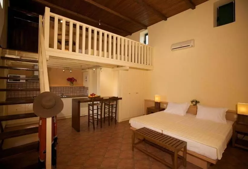 Family flat with sea view, Melitsina Village