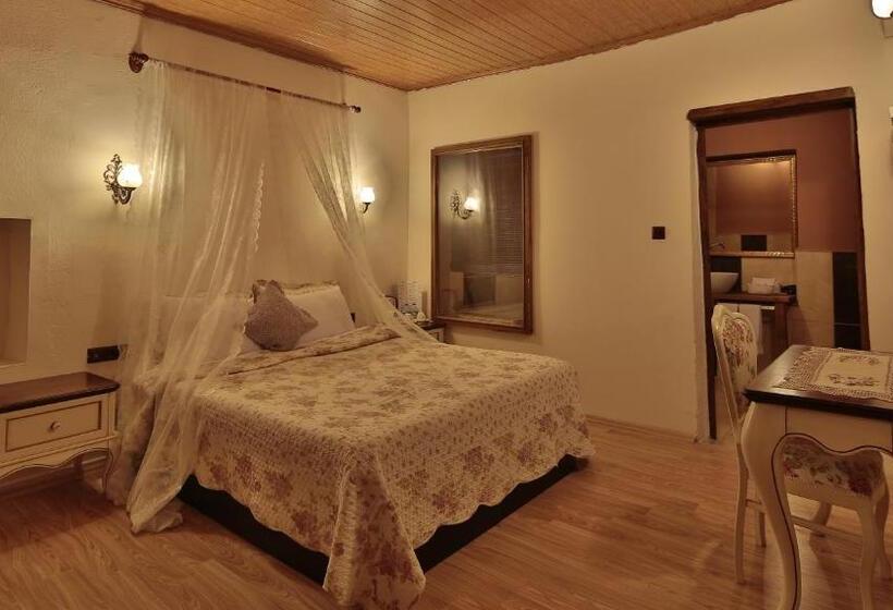 اتاق لوکس با تراس, Sakli Konak Cappadocia Hotel&restaurant