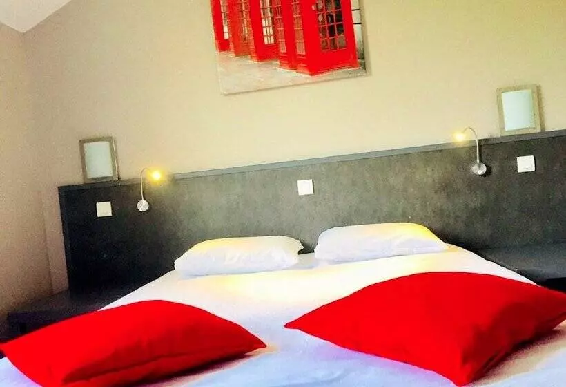 اتاق استاندارد یک نفره, Logis Hotel De La Thalie