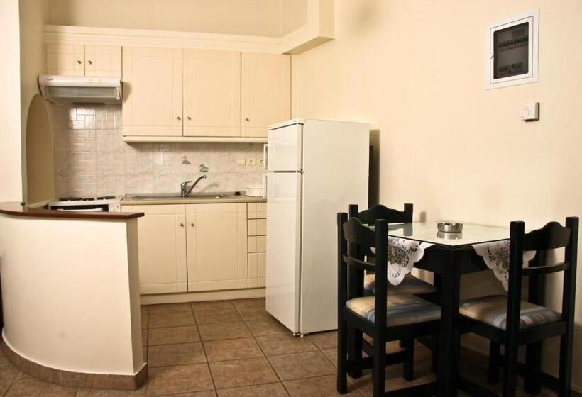 스탠다드 스튜디오, Sun Rise Hotel Apartments