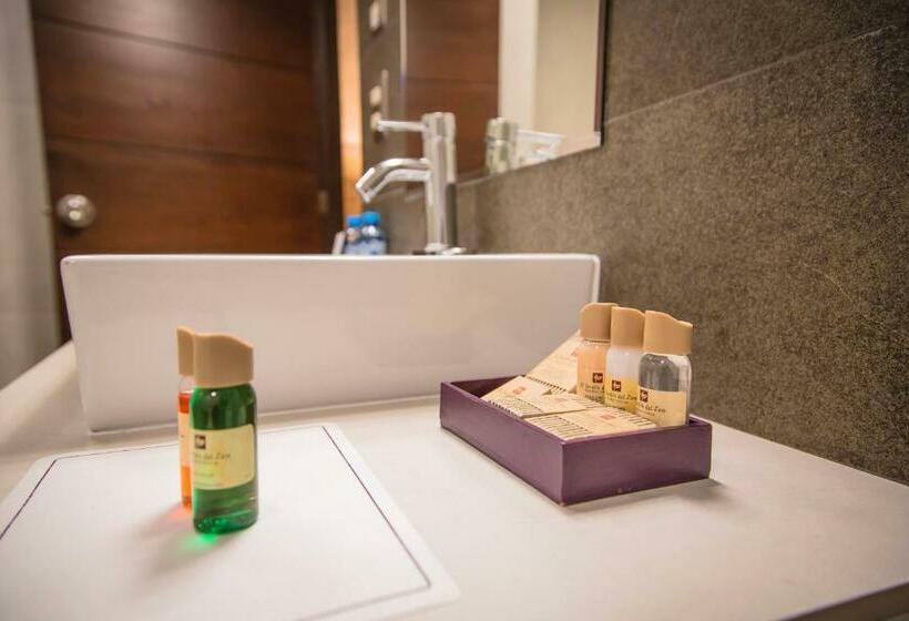 行政单人间, Aku Hotels