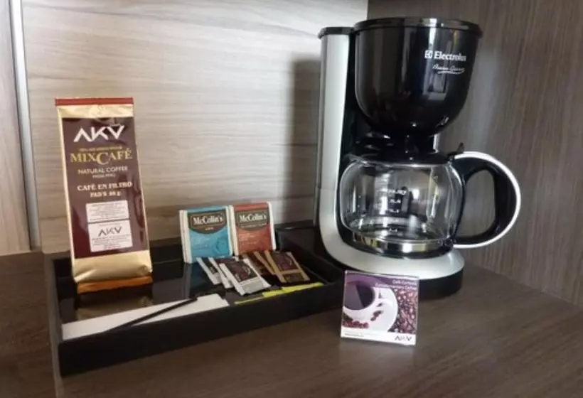 エクゼクティブシングルルーム, Aku Hotels